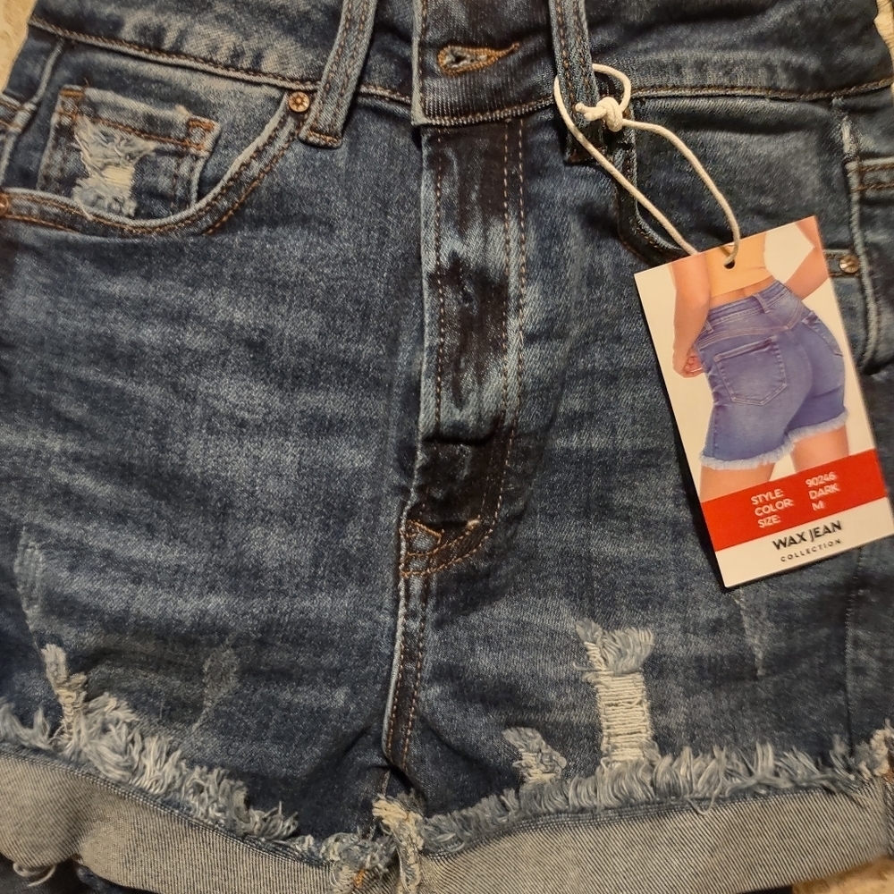 High Waisted 5 Pocket Frayed Hem Denim Shorts
